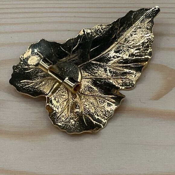Gold-Tone Leaf Brooch Pendant - Picture 3 of 4